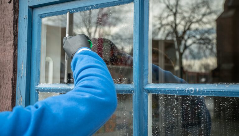 Window Cleaning Near Me - Window Cleaners Near You!